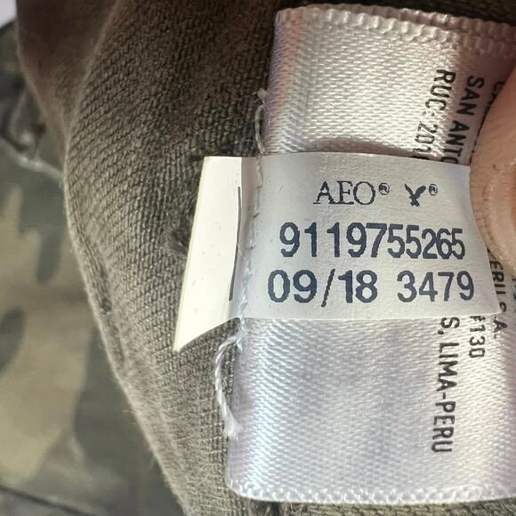 American Eagle Jeans Womens Size 0 Green Camo Hi Rise Jeggings Super Stretch - Picture 5 of 8